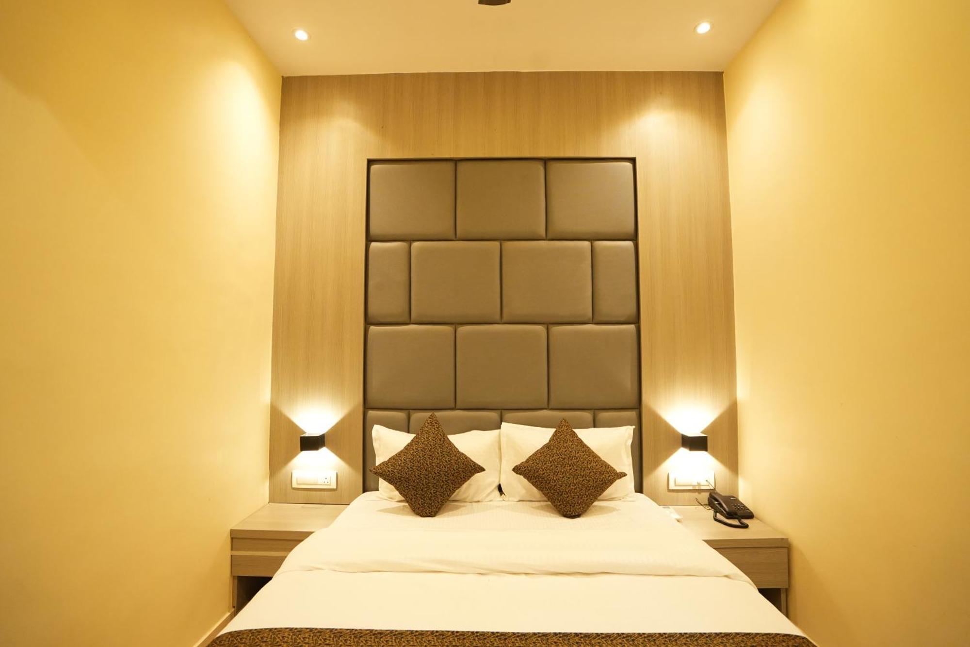 Hotel Boston Mumbai Eksteriør bilde