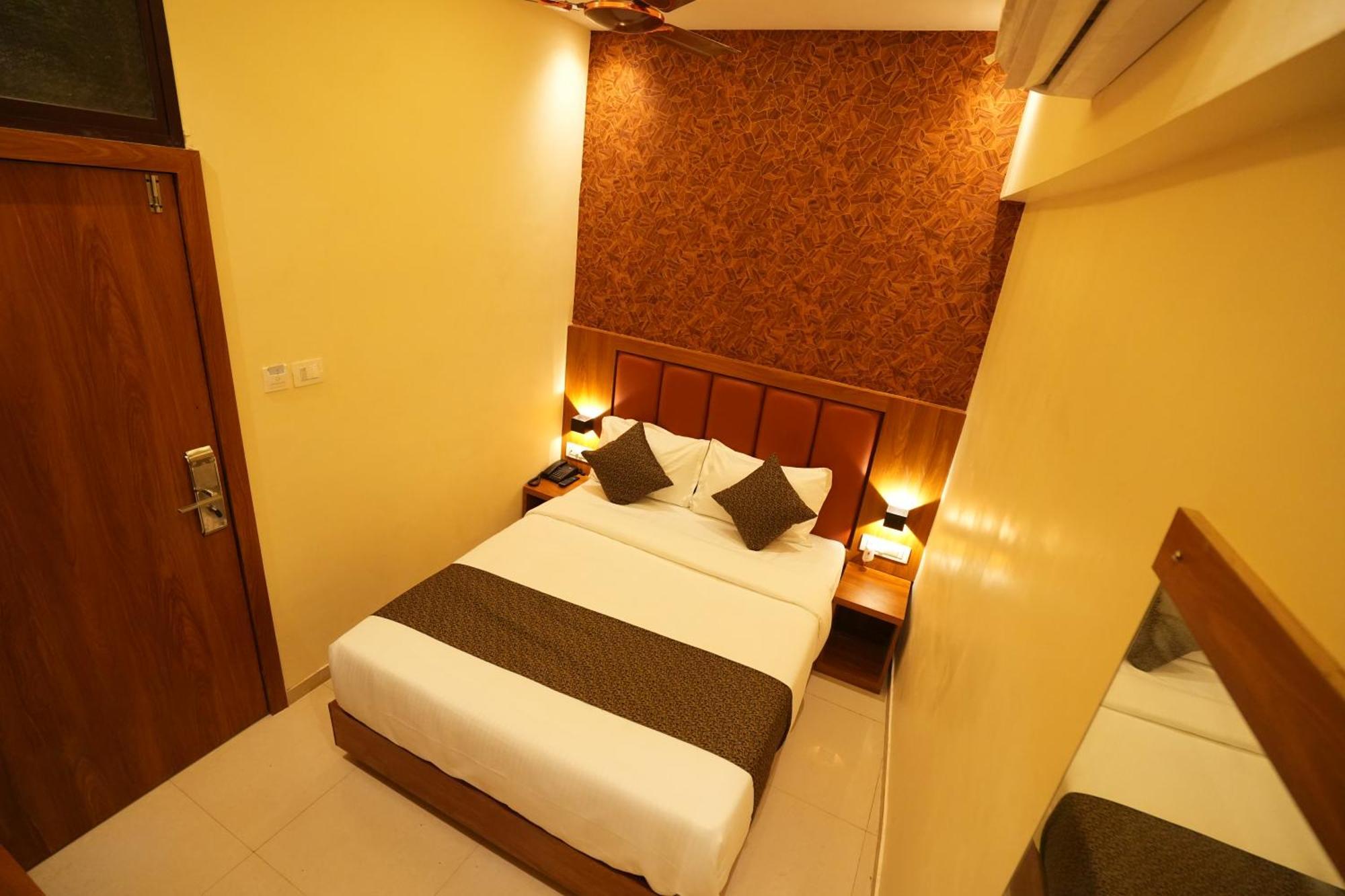 Hotel Boston Mumbai Eksteriør bilde