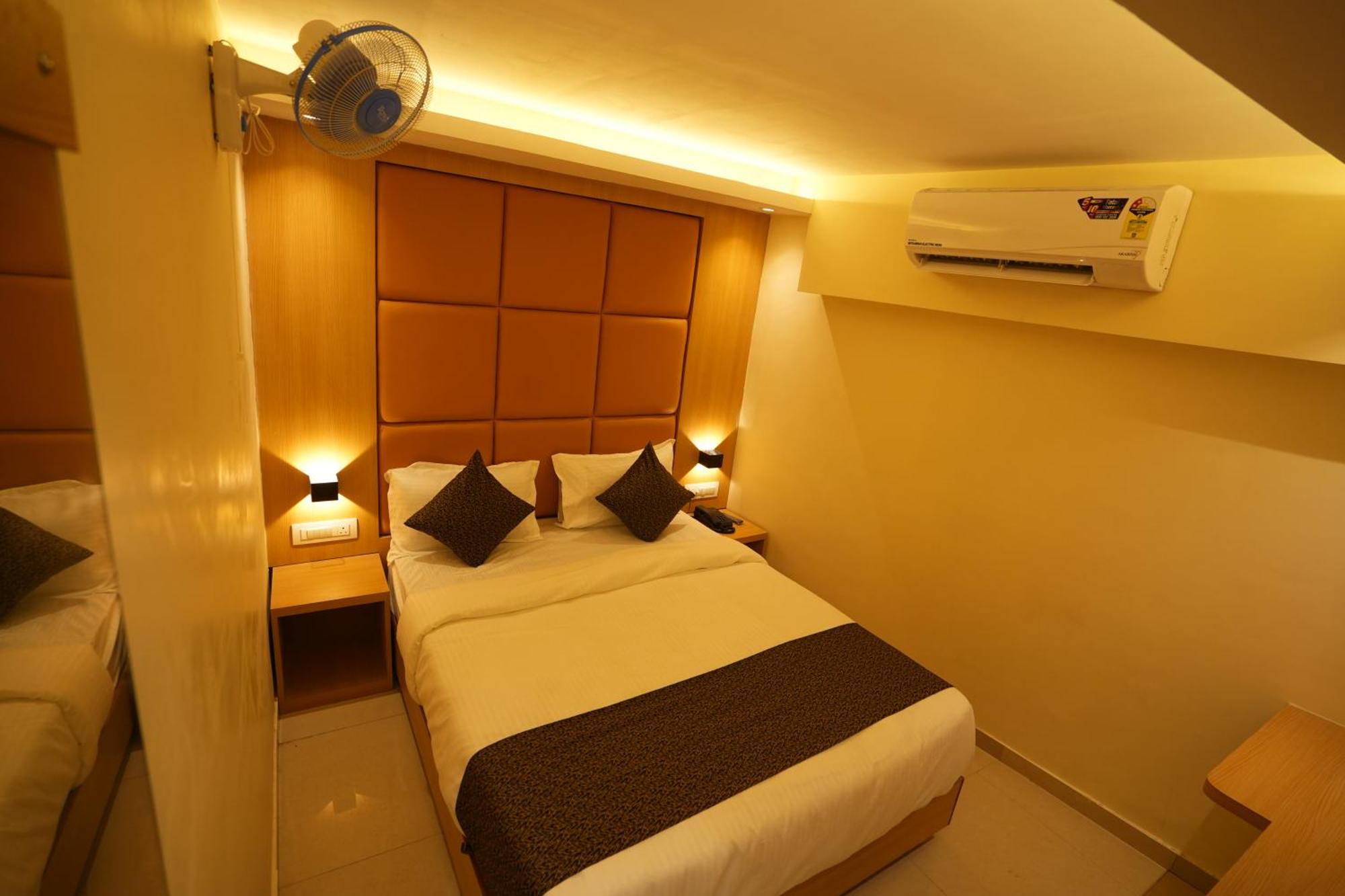 Hotel Boston Mumbai Eksteriør bilde