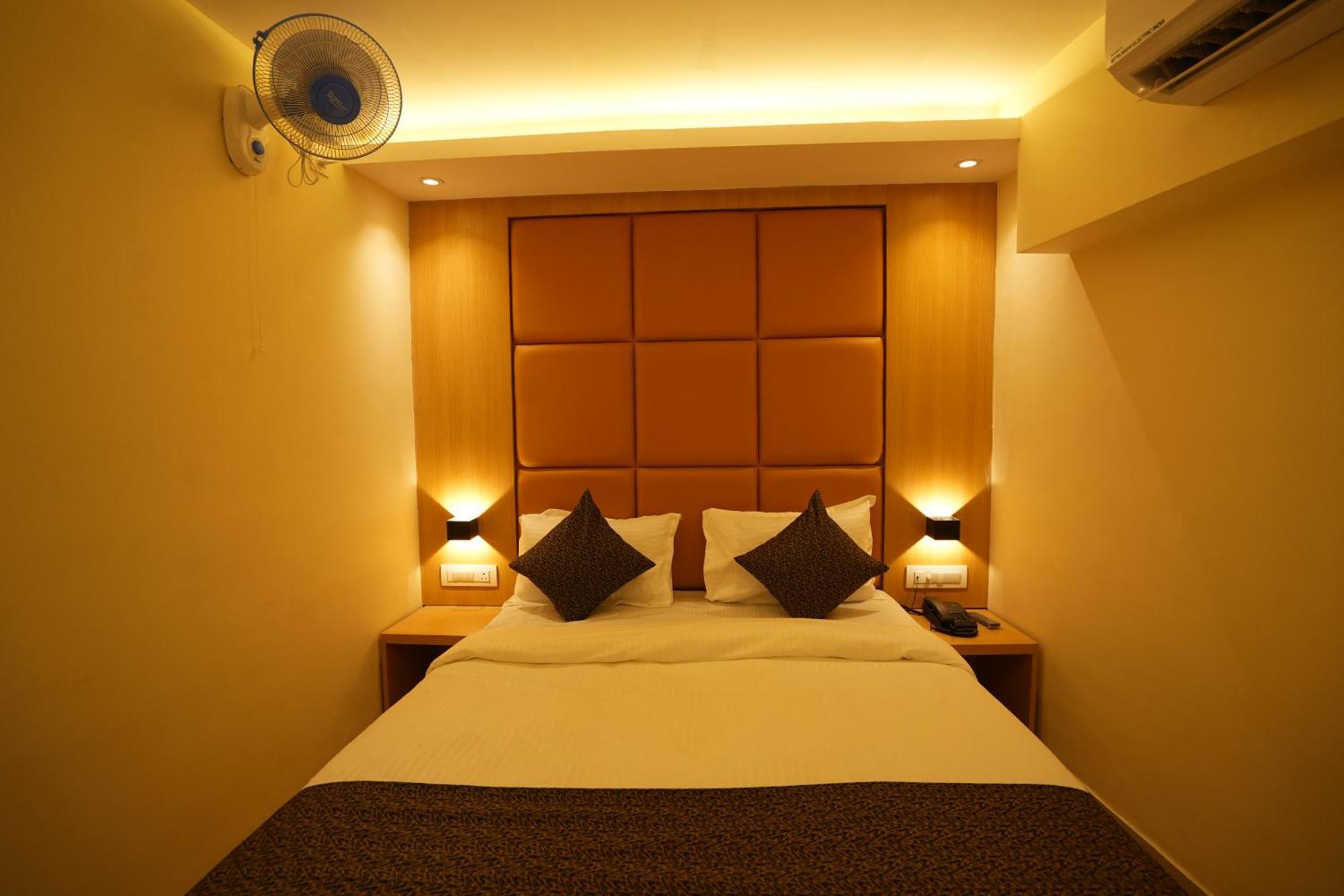 Hotel Boston Mumbai Eksteriør bilde