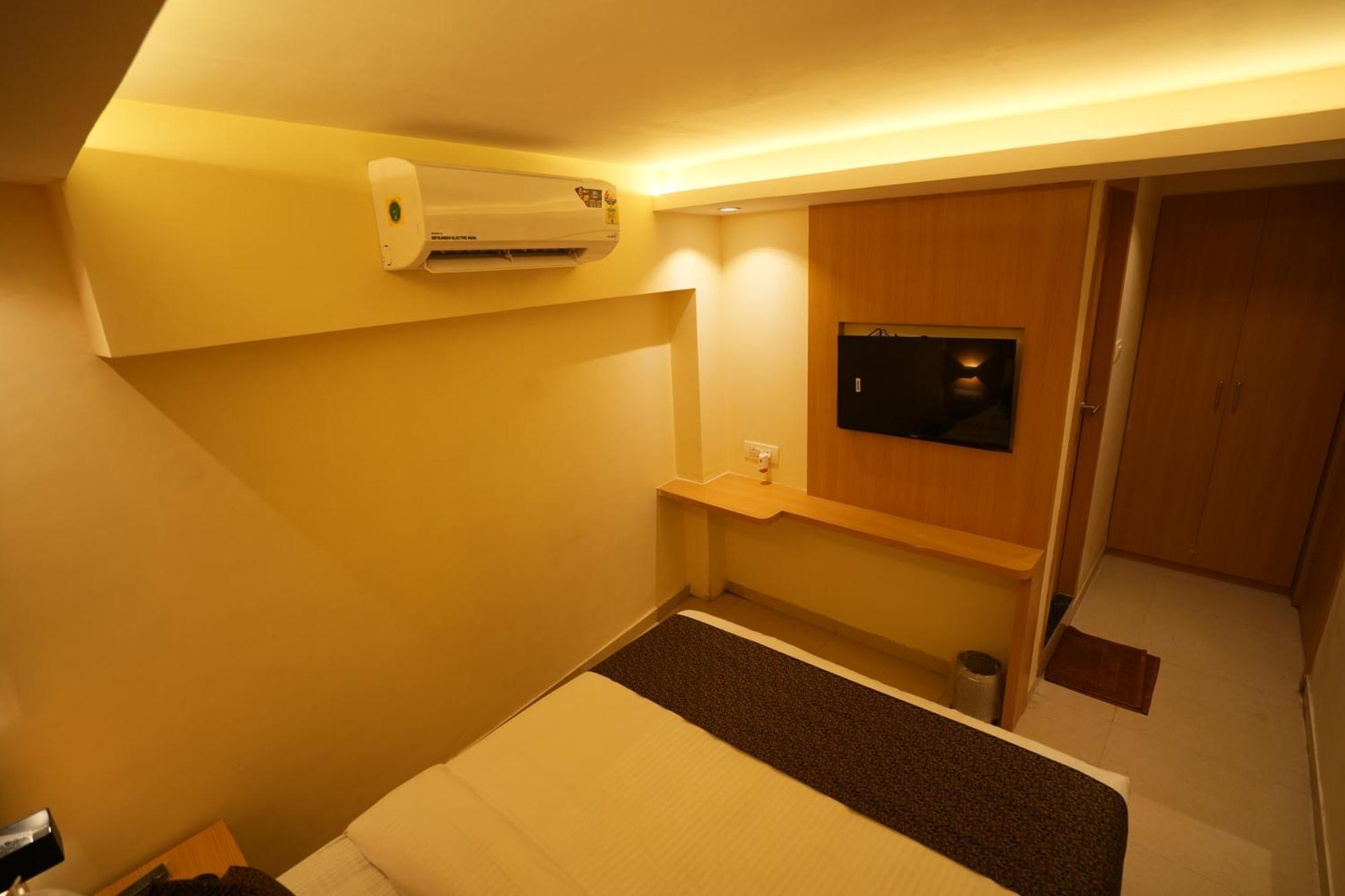 Hotel Boston Mumbai Eksteriør bilde