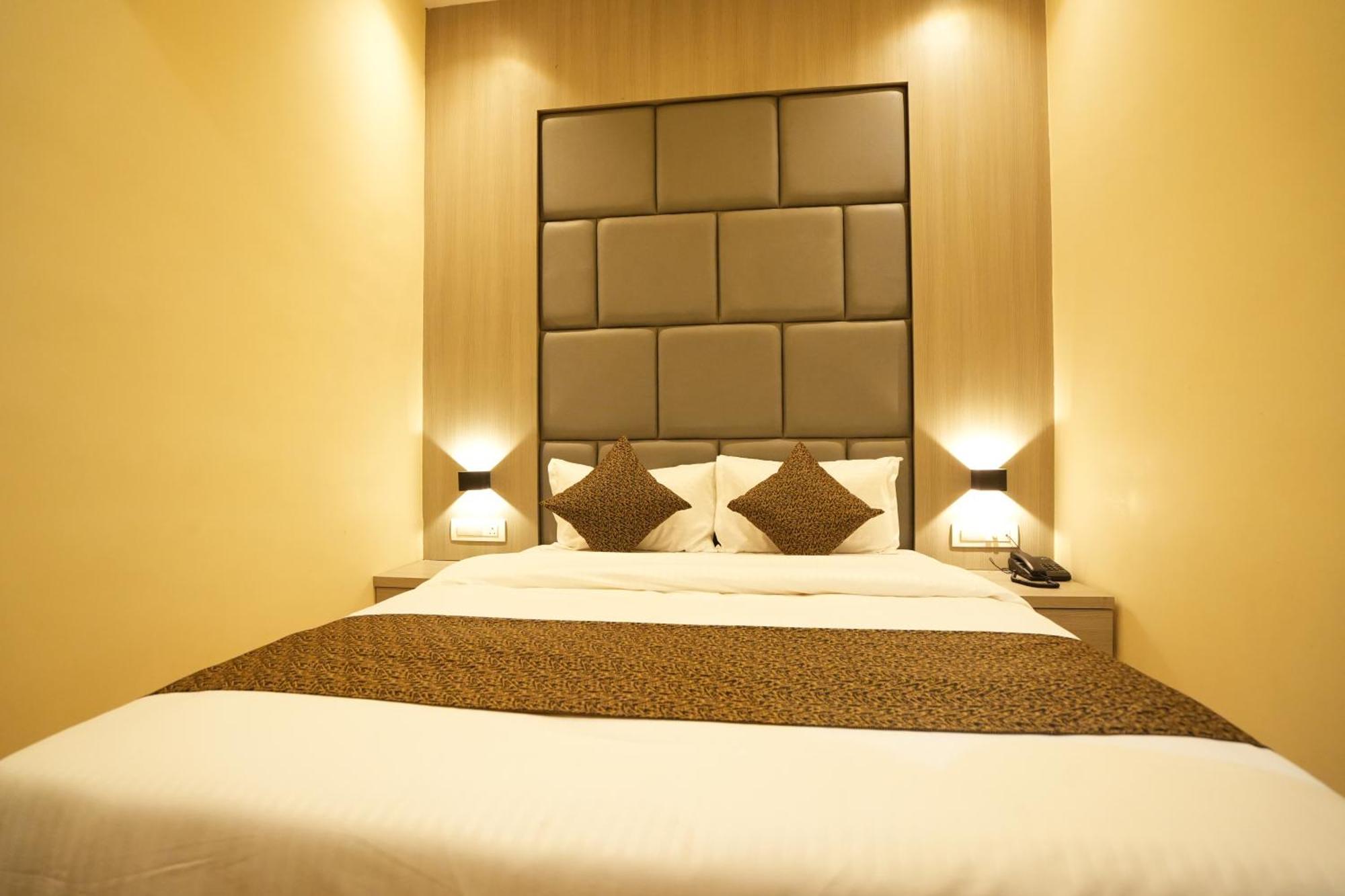 Hotel Boston Mumbai Eksteriør bilde