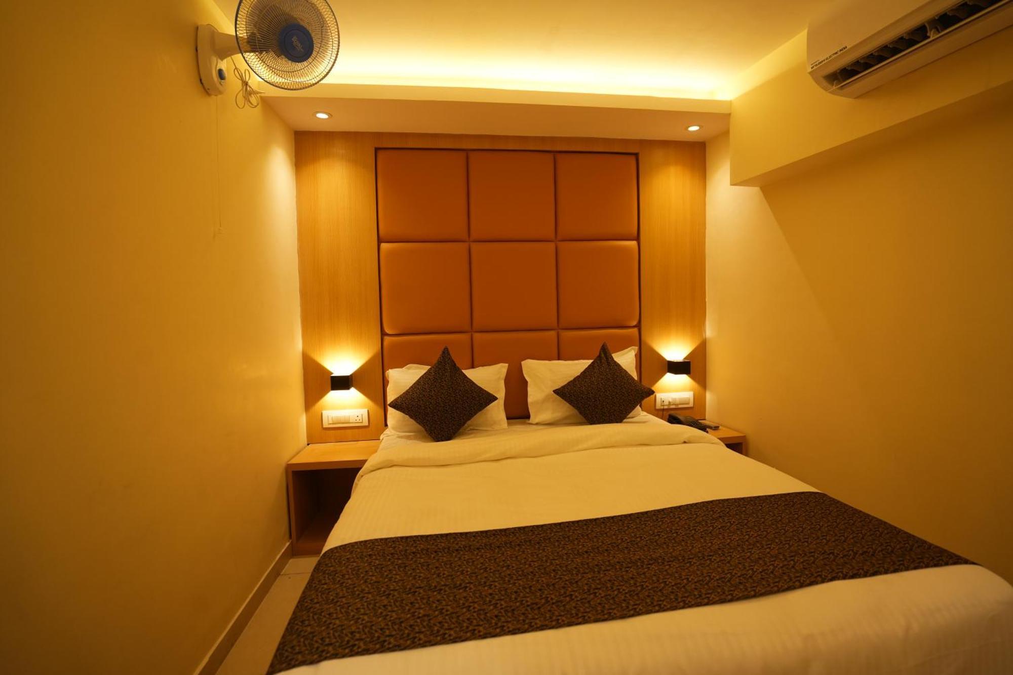 Hotel Boston Mumbai Eksteriør bilde