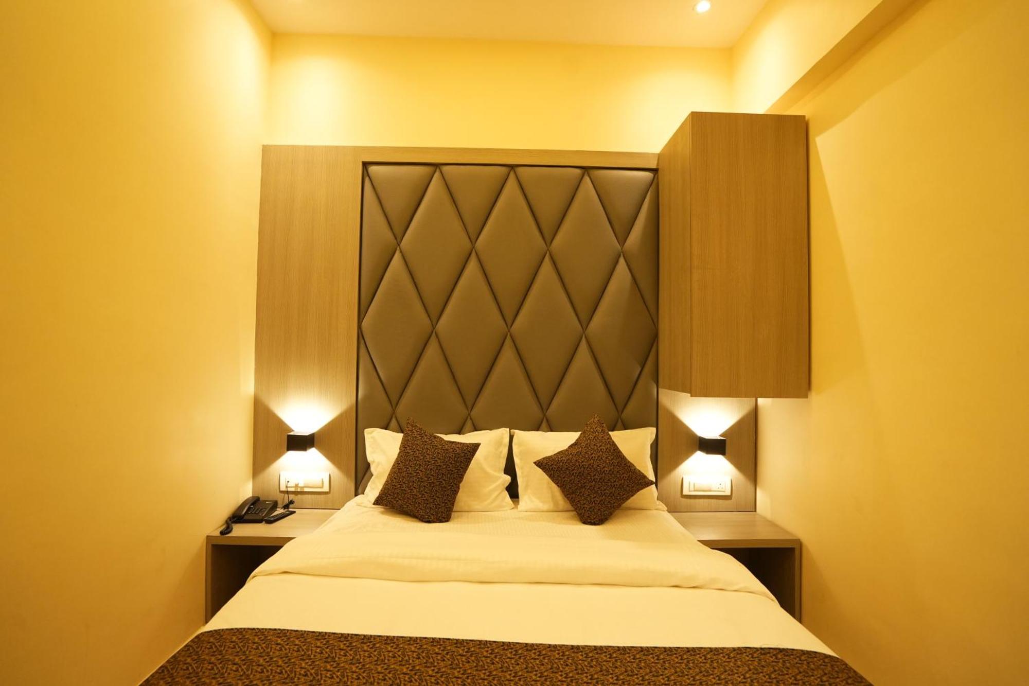 Hotel Boston Mumbai Eksteriør bilde